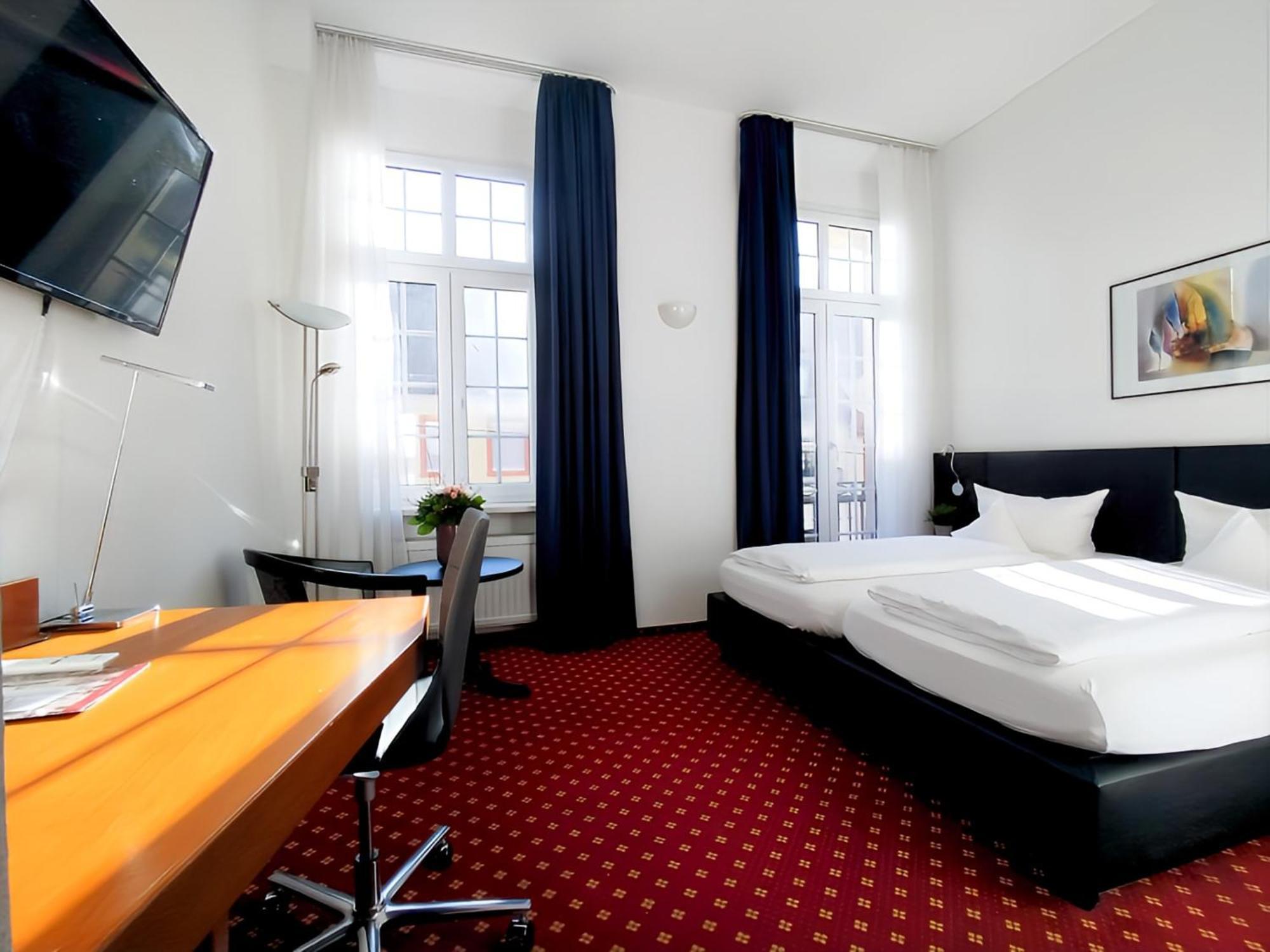 Schwert Hotel 3*